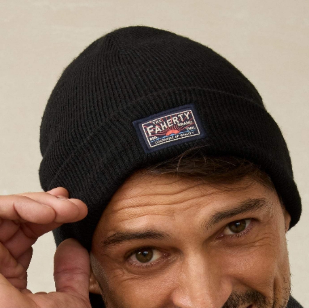 484. Faherty Core Logo Beanie | Color: Black